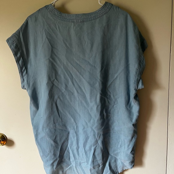 Vince Camuto Light Blue Split Neck Blouse - Picture 5 of 5